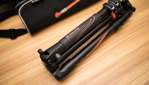 Fstoppers Reviews the Vanguard Veo 265AB Compact Travel Tripod