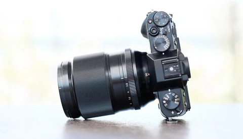 Fstoppers Reviews the Fujifilm XF 90mm f/2.0 Lens
