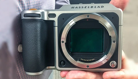 First Look: Hands-On With the Hasselblad X1D