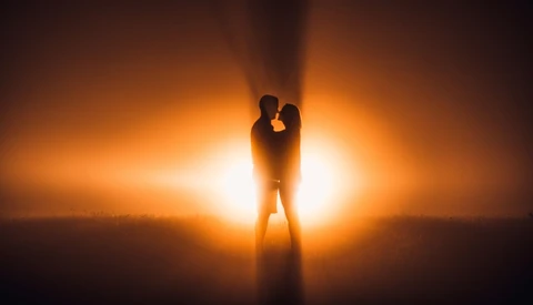 How to Create Shafts of Light for Photo and Video
