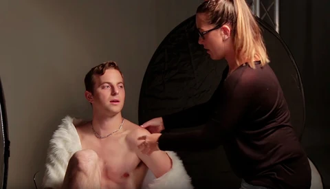 Men Watch Themselves Get Photoshopped to the Same Standards As Women
