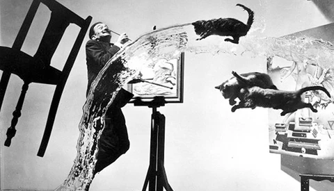The Story Behind The 1948 Photograph 'Dali Atomicus' 