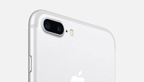 Sports Illustrated Photographer Uses iPhone 7 Plus Camera at NFL Game