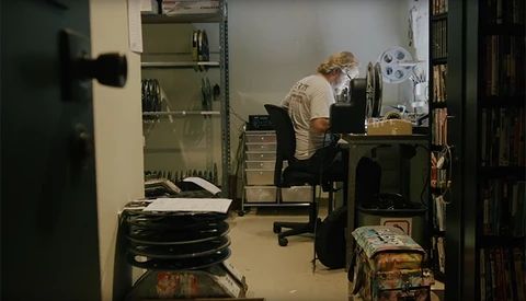 The Quickly Dying Art of a Cinema Projectionist