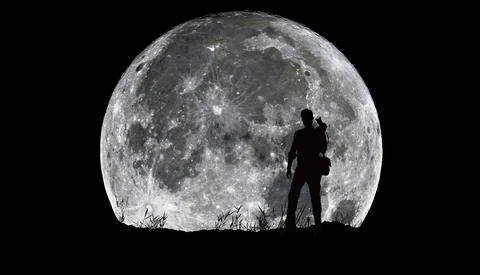 Turn That Super Moon Photo into Something Creative