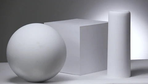 Three Objects, Three Dimensions: Creating Dynamic Light