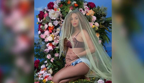 The Most Liked Image in Instagram History: Beyoncé's Maternity Photo
