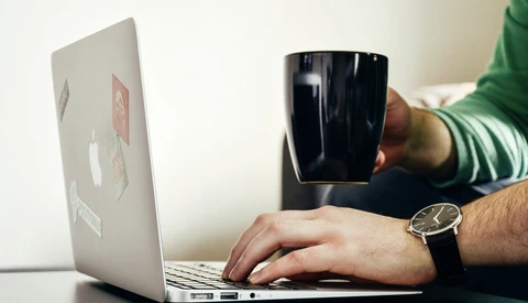 Angry Internet Photographer Gives Unsolicited Opinion