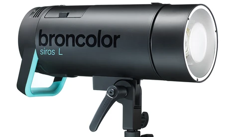 Fstoppers Reviews the Broncolor Siros L 800Ws