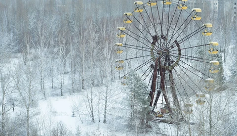 Get To Know Urban Exploration Photography: A Guide To Shooting Abandoned and Off-Limits Territory