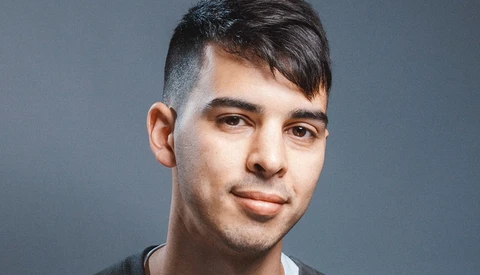 Create Professional Headshots with Only Two Lights