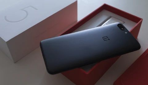 OnePlus 5 Unboxing and First Look