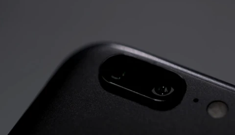 OnePlus Aims to Beat Apple's Cameras