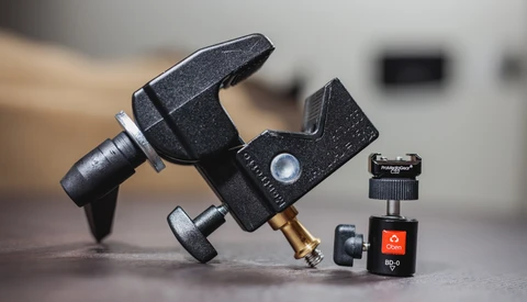 How to Mount Speedlites Anywhere Using Clamps