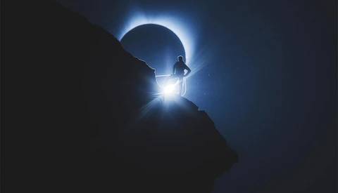 A Quick Look Behind the Scenes of an Amazing Solar Eclipse Photo