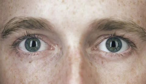 Add Catchlights to Any Portrait With Ease