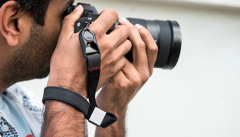 Fstoppers Reviews the New Peak Design Leash and Cuff