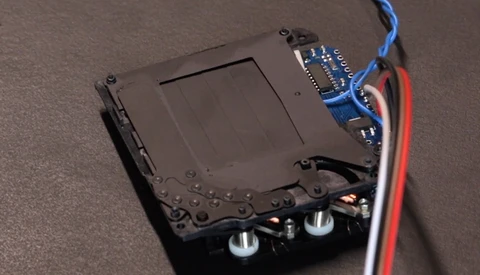See How an SLR Camera Shutter Works 