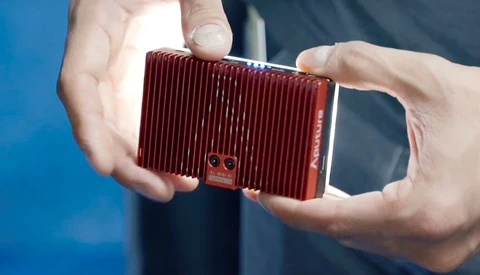 Aputure Amaran MX: The Ultra Bright, Color Accurate, Credit Card-Sized LED