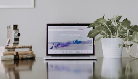 How to Turn Website Visitors Into Paying Photography Clients
