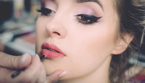 What Photographers Need to Consider Before Hiring Makeup Artists