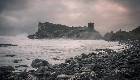 Capturing Beautiful Landscapes in Difficult Weather