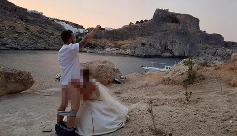 A Single Photograph Gets All Foreign Weddings Banned at a Popular Greek Destination