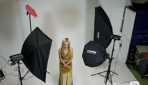 Understand the Different Types of Studio Lights and How They Work Together With This Great Video