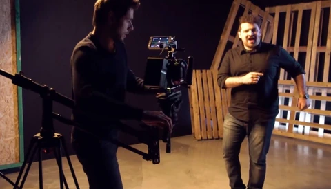 Faking High-Speed Movement From a Robotic Camera Arm With Simple Tools