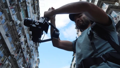 Brandon Li Reviews the Moza AirCross Gimbal