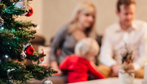 Photographer Plans to Fill His Kids’ Holiday Wish Lists by Picking Up Extra Gigs Paying in Exposure