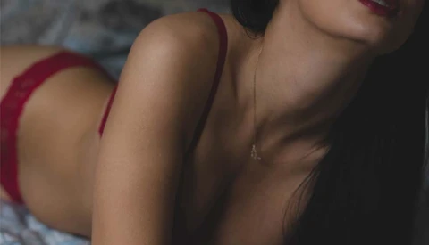 Victoria’s Secret Photographer of Over 20 Years Releases Tell-All Book, Including Backstage Pictures