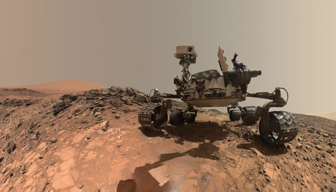 Curiosity Rover’s Galactic Selfie 