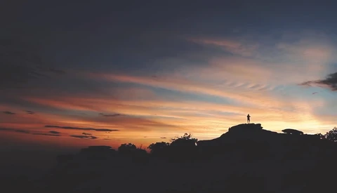 How to Travel for Free With Photography