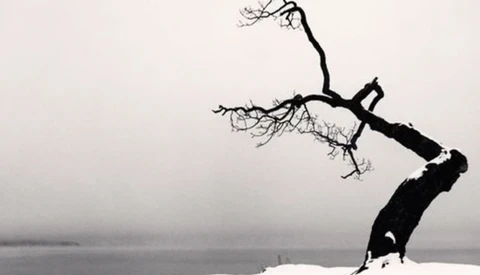 How to Create Mystery and Tell a Story With Minimalism in Landscape Photography