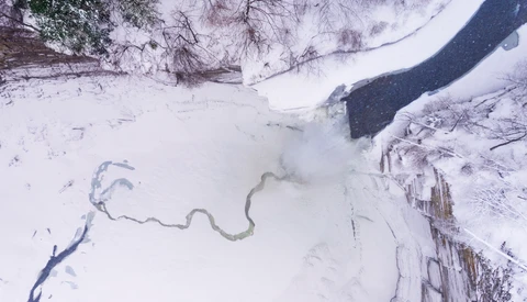 Flying Drones in Cold Weather: Always Better Safe Than Sorry