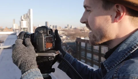 Using a Tilt-Shift Lens to Get Creative With Your Portraits 