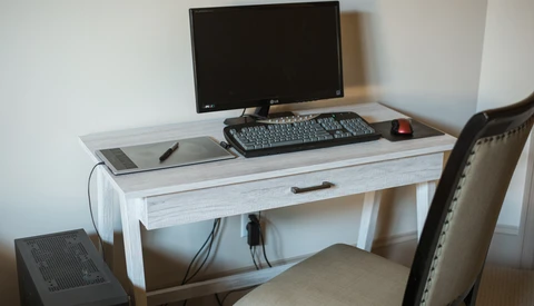 Photographers: What's Your Workstation Look Like?