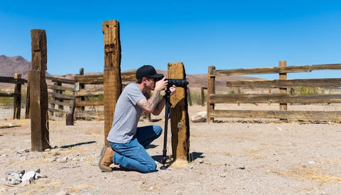 Fstoppers Reviews The Steadicam Air 25 Gas Assisted Monopod