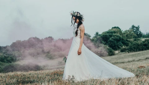 Canadian Bride Fined $115,000 After Online Hate Campaign Against Wedding Photographer