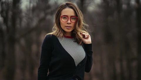 When You Should Consider Underexposing Portraits