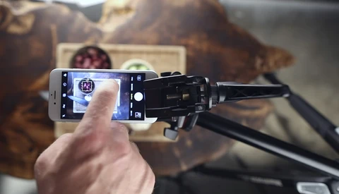Food Photography on a Budget: $20 Work Light Vs. $900 Strobe