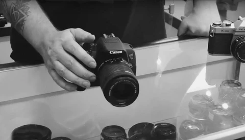 How to Buy a Used Digital Camera
