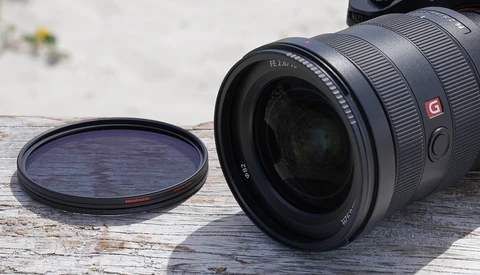 Fstoppers Reviews the Manfrotto XUME Magnetic Filter Adapters: A Different Take on Threaded Lens Filters