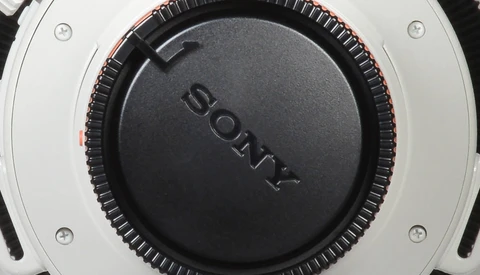 Are These Our First Hints at More Sony Prime Supertelephoto Lenses on the Way for Mirrorless?