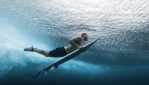 Get Wet and Get Started in Surf Photography With These Tips