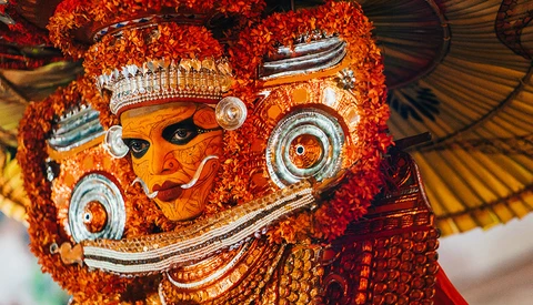 Documenting The 1500-Year-Old Theyyam Dance Tradition In India 