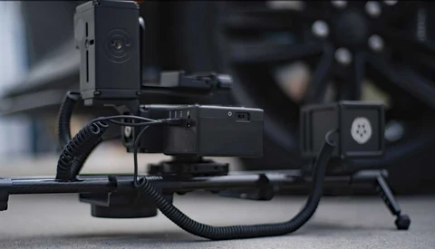 Fstoppers Reviews the Cinetics Lynx Motorized Slider: Stunning