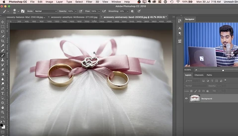 Wedding Photographers Will Love This Photoshop Technique for Adding a Shine