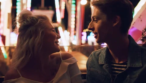 Man Tricks Girlfriend, Secretly Films Cinematic Engagement Shoot 